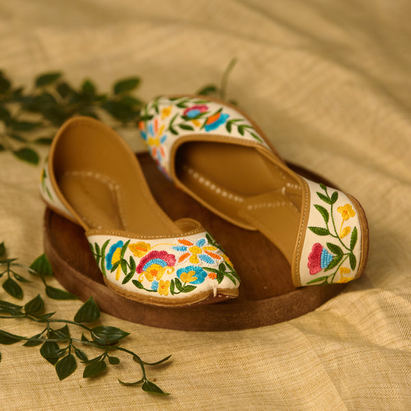Gulbahaar Jutti's